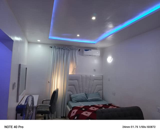 Self contain 1 bedroom